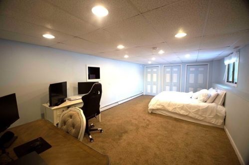 31 Jerome St, Berkley MA 02779-1121 exterior