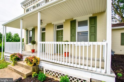 2570 Cape Horn Rd, Red Lion, PA 17356-9056