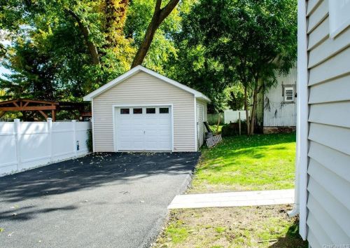 7 Center St, Patterson NY  12563-3116 exterior