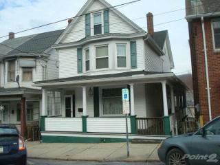303 Abbott St, Lansford, PA 18232-2104
