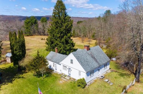 33 John Mack Rd, North Windham CT  06247-1606 exterior