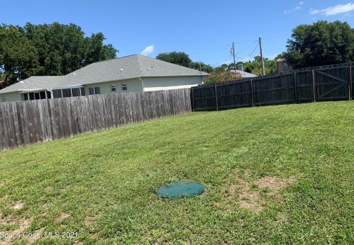 3251 Craggy Bluff Pl, Cocoa FL  32926-7422 exterior