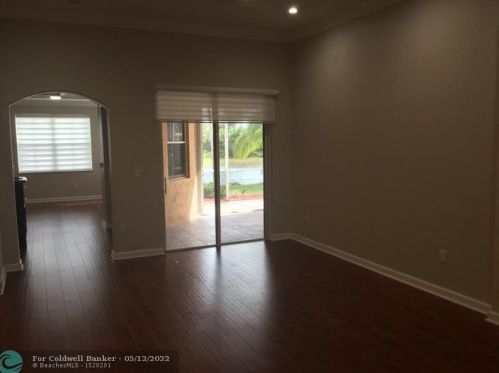 16408 39th St, Hollywood FL  33027-4639 exterior