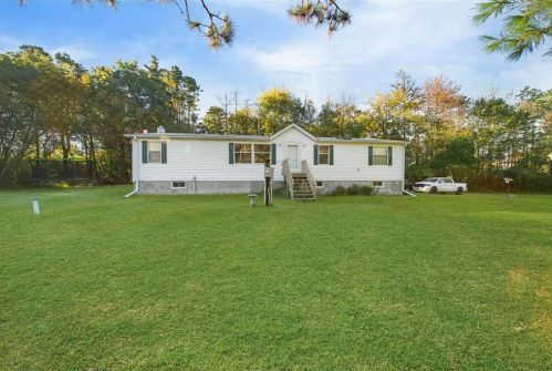 386 203rd St, East Farmington, WI 54020-5634
