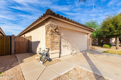 10842 Dragoon Ave, Mesa, AZ 85208-7607