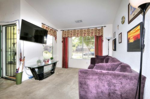 843 Alder St, Gilroy, CA 95020-3410