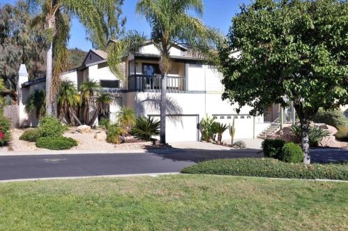 8038 High St, La Mesa, CA 91941-7871