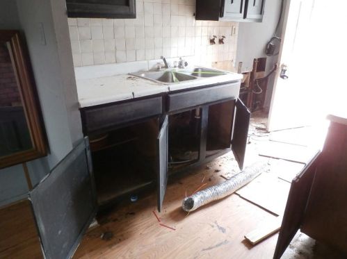 30 Paige Dr, Coventry RI 02816-8931 exterior