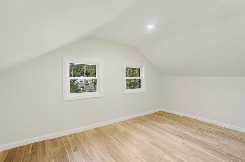 24 Peekskill Hollow Rd, Tompkins Corners NY  10579-3213 exterior