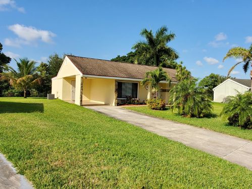 1974 Avanti Cir, Fort Pierce, FL 34952-8806