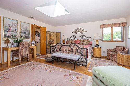 20 Cedar Ln, Babylon NY  11702-3809 exterior