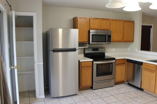 2906 Caleb Dr, Austin TX  78725-4760 exterior