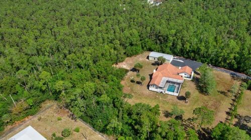 2500 County Barn Rd, Naples FL  34112-7416 exterior