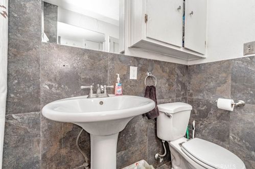 44034 Date Ave, Lancaster CA 93534-4425 exterior