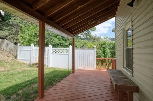 604 Aylesworth Ave, Bridgeville PA  15017-2906 exterior