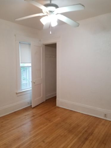 2906 Maryland Ave, Milwaukee WI  53211-3329 exterior