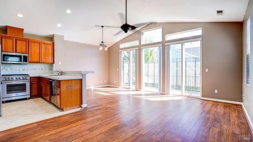 2959 Bay Village Ave, Santa Rosa CA  95403-2493 exterior