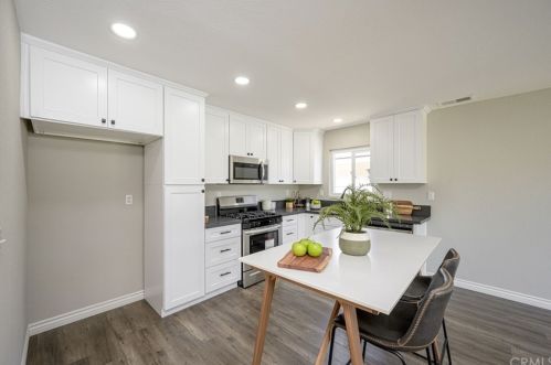 11104 Carmenita Rd, Whittier CA 90605-4130 exterior