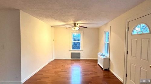 5 Leary Ln, Edgewater NJ  07020-1508 exterior
