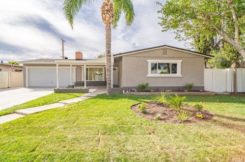 4082 Overland St, Riverside, CA 92503-4039