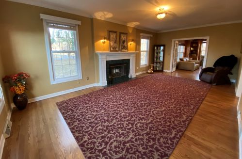 1947 Glen Oaks Ln, Thiensville WI  53092-2903 exterior