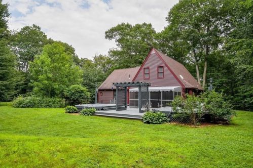 76 Williamsville Rd, Hubbardston, MA 01452-1313