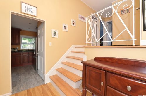 821 Virginia Ave, North Bellmore NY  11710-1341 exterior