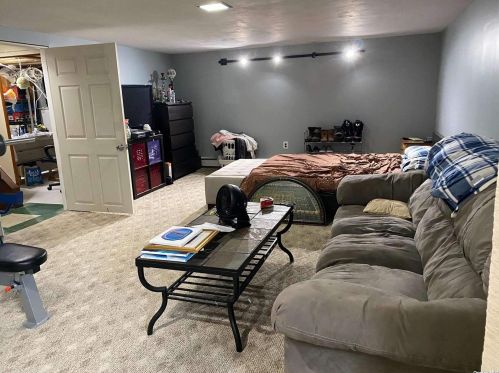 672 Larkfield Rd, Elwood NY  11731-5914 exterior