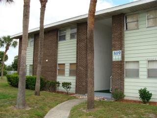 809 Sky Lake Cir, Orlando, FL 32809-7150