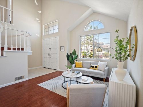 1253 Harefield Dr, San Jose CA  95131-3606 exterior