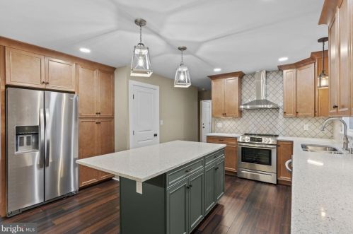 250 Shady Ln, Carlisle PA  17013-1637 exterior