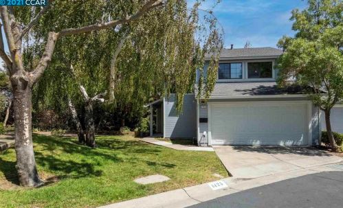 1425 Oak Hollow Ct, Pinole, CA 94564-1768