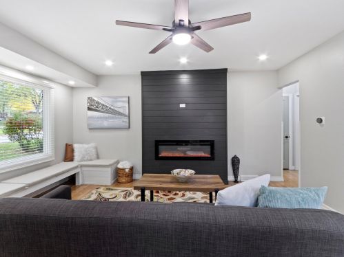 1828 118th St, Milwaukee, WI 53226-3016