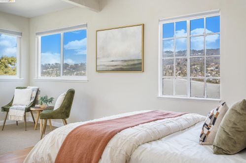 1 Kingsland Pl, Oakland CA  94619-2608 exterior