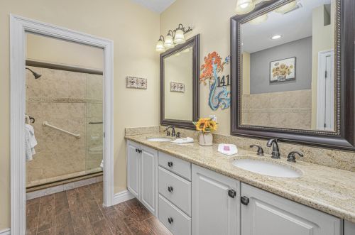 435 Fairway Lndg, Fort Pierce FL  34986-2166 exterior