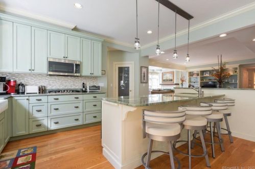 112 Wamphassuc Rd, Stonington, CT 06378-2812