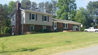 703 Merriweather Dr, King, NC 27021-9761