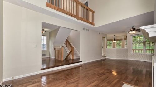 18 Noelle Ct, Lincoln Park NJ  07035-2237 exterior