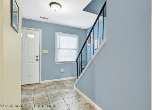 396 Crawford St, Tinton Falls, NJ 07724-2957