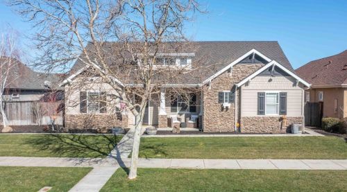 343 Granite Way, Ripon, CA 95366-9688
