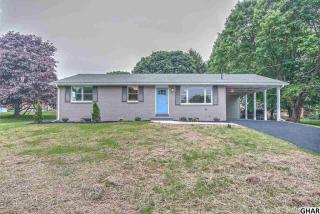 142 Emerson Dr, Carlisle, PA 17015-9185