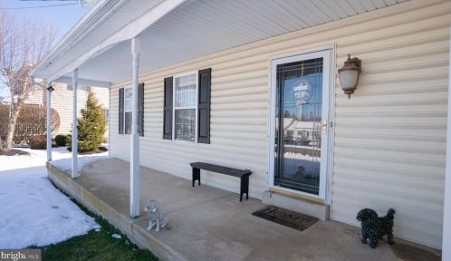 1749 Walnut St, Lansdale PA  19446-1136 exterior