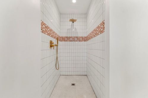 5920 Riverton Ave, North Hollywood CA  91601-1443 exterior