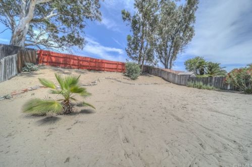 725 Dallas Ave, San Bernardino CA  92410-1127 exterior