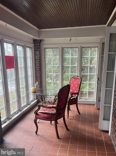 1263 Van Buren St, Washington, DC 20012-2916