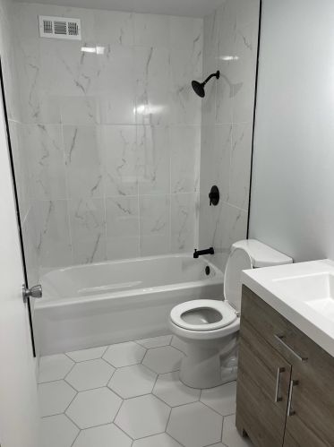 910 Highland St, Hammond IN  46320-2512 exterior