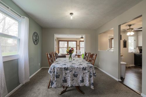 7927 Heatherglen Dr, Cincinnati, OH 45255-2435