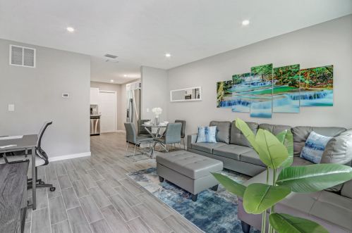 262 12th St, Delray Beach FL  33444-2916 exterior