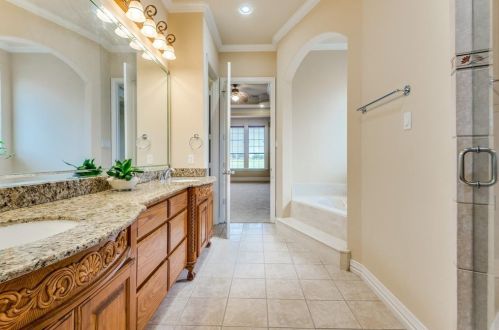 2610 Wl Ct, Cedar Hill TX 75104-6943 exterior