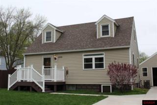 1522 Woodland Ave, Mankato MN  56001-1761 exterior